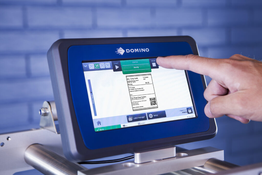 Mangler du mærkningsudstyr eller etiketteringsudstyr? Hos DominoSystem har vi alt inden for etikettering og produktmærkning - fx fødevaremærkning